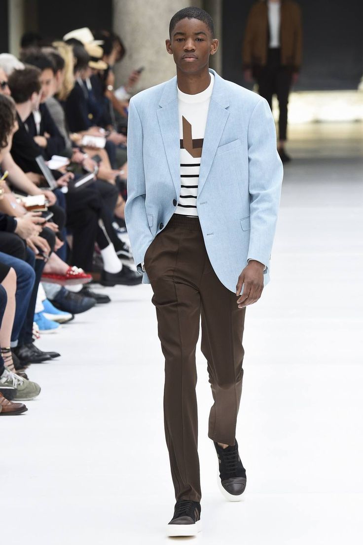 ABBIGLIAMENTO UOMO